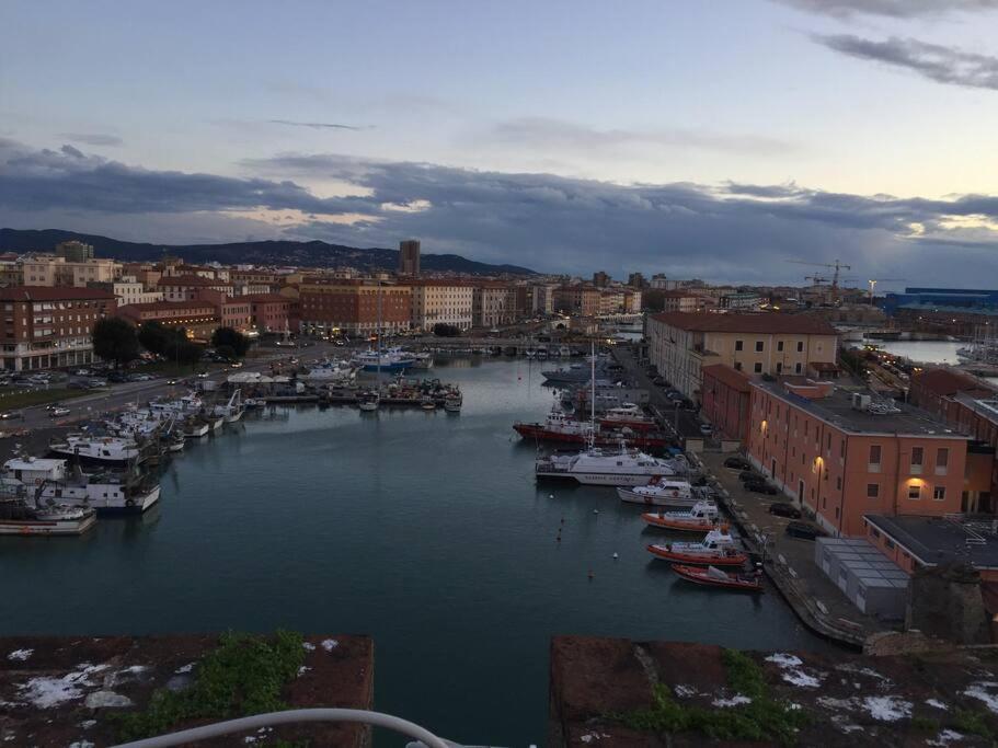 Centro Citta Con Le Comodita Livorno Exteriör bild